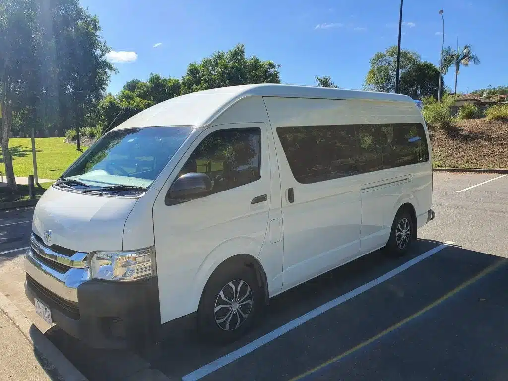 Book a Maxi Taxi in Perth